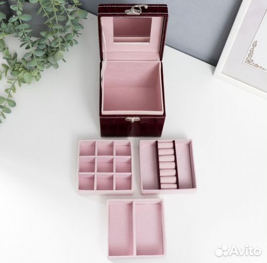 Шкатулка для украшений кожзам