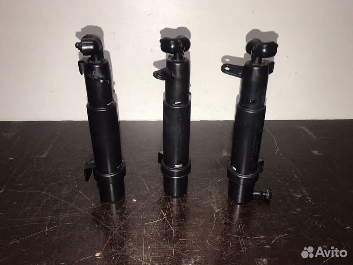 Форсунка омывателя фары правая для Мерседес W211