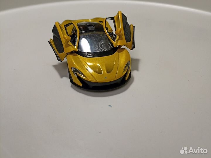 Модель McLaren P1