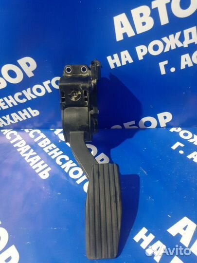 Педаль газа Ваз Лада Калина седан 11183 2012