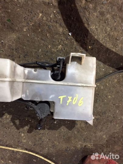 Бачок омывателя под омыватель фар Honda Civic 8 5D