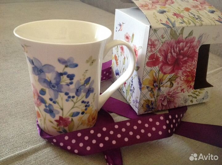 Кружка чайная в подарочной коробке nov