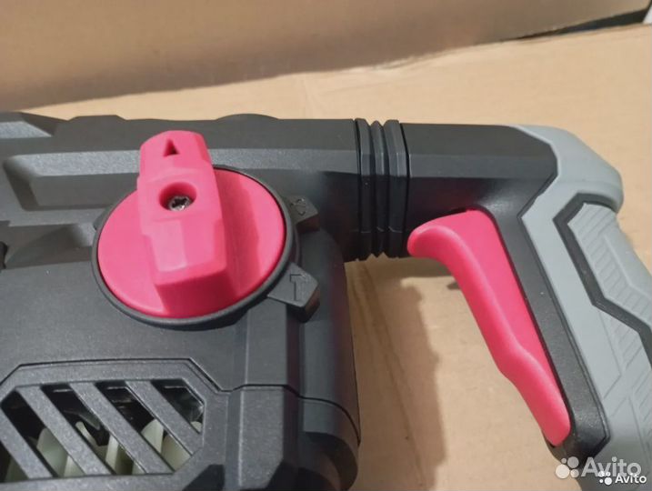 Перфоратор P.I.T 1500 вт 6 дж