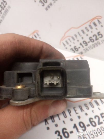 Активатор замка багажника Mitsubishi Outlander