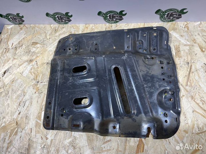 Кронштейн правый Scania 6