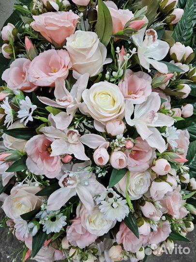 Ритуальные венки и корзины