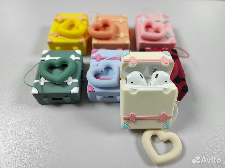 Чехол для Apple Airpods в ассортименте