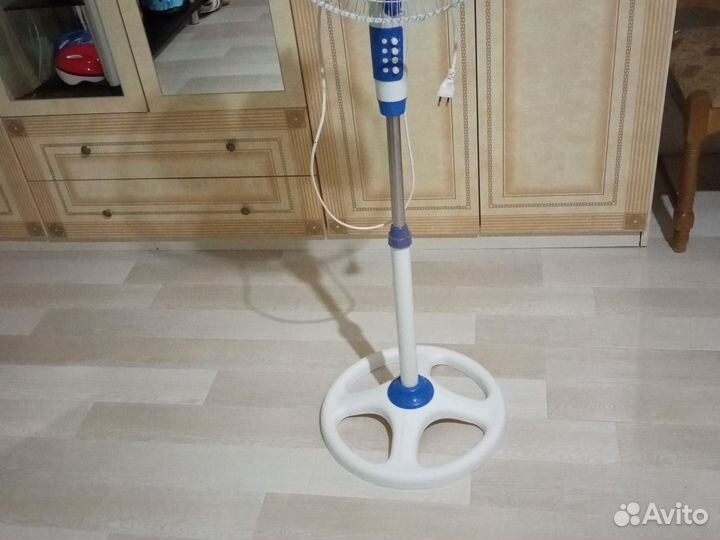 Вентилятор напольный новый