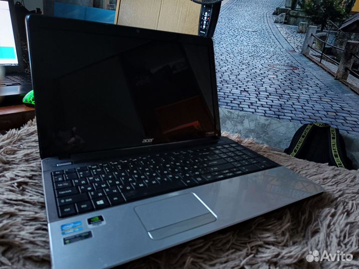 Acer aspire e1 571g