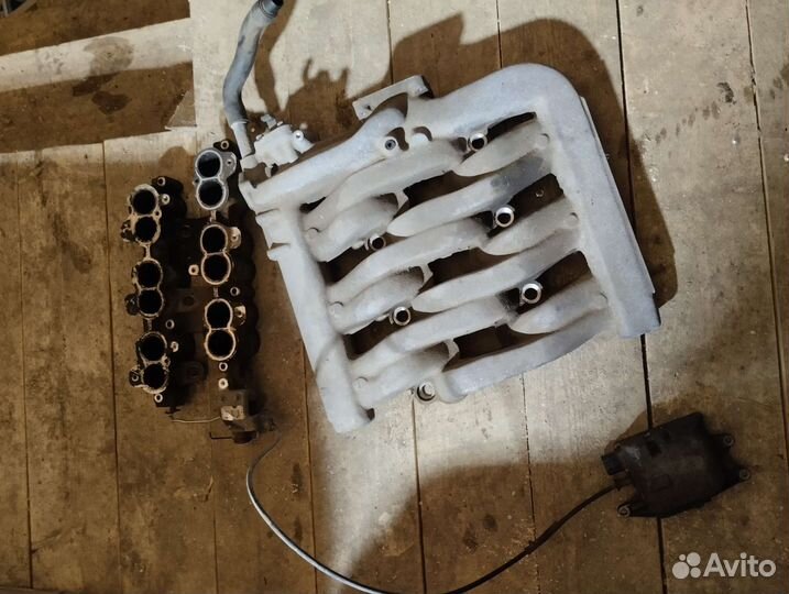 Впускной коллектор Ford Mondeo 3 2,5