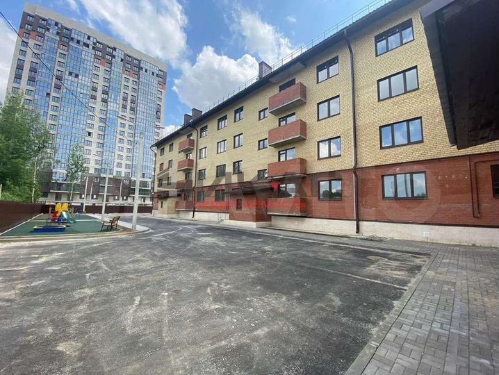 2-к. квартира, 52,7 м², 1/4 эт.