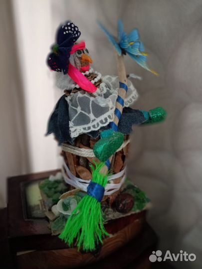 Осенняя поделка баба Яга в ступе в наличии