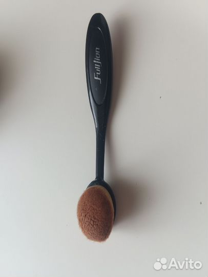 Кисть для макияжа для нанесения кремовых текстур