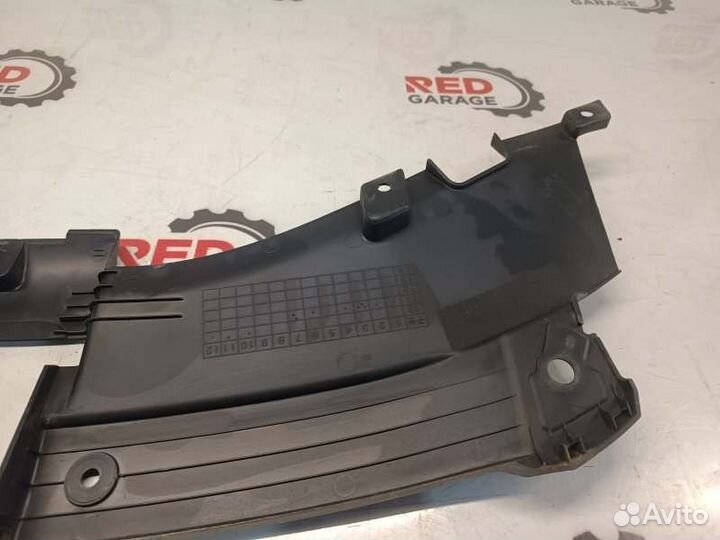 Планка радиатора Chevrolet Captiva C140 LE5 2011