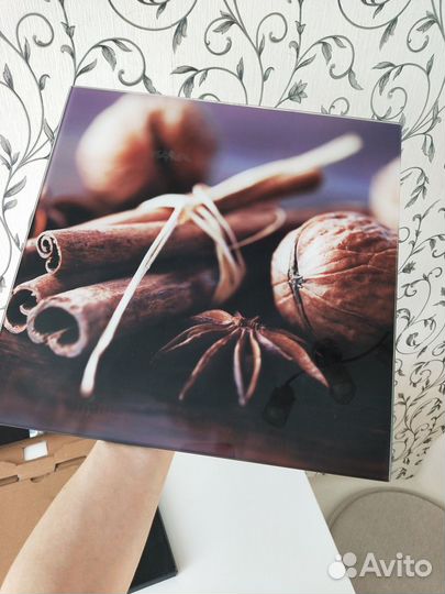 Новая картина на стекле 30x30 см