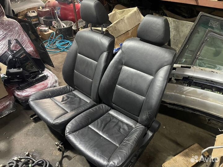 Сидения с электроприводом память. кожа BMW 5 E60