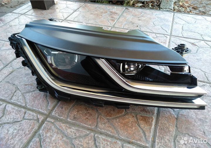 Фара правая Full LED VW Arteon
