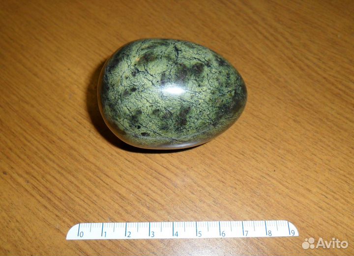 Яйцо из камня