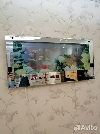 Часы-светильник-аквариум