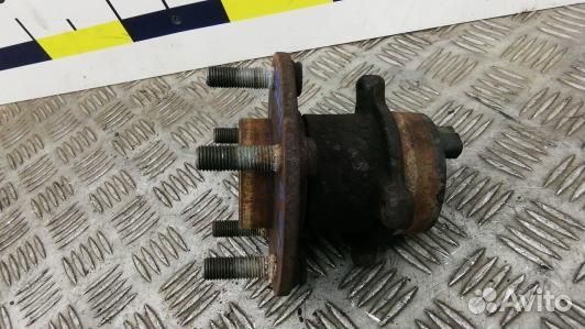 Ступица задняя левая volvo C70 2 (93E36LZ01)