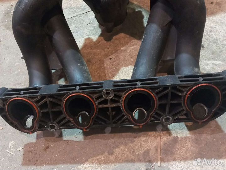 Впускной коллектор BMW3 E46
