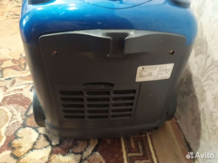 Моющий пылесос LG Hippo