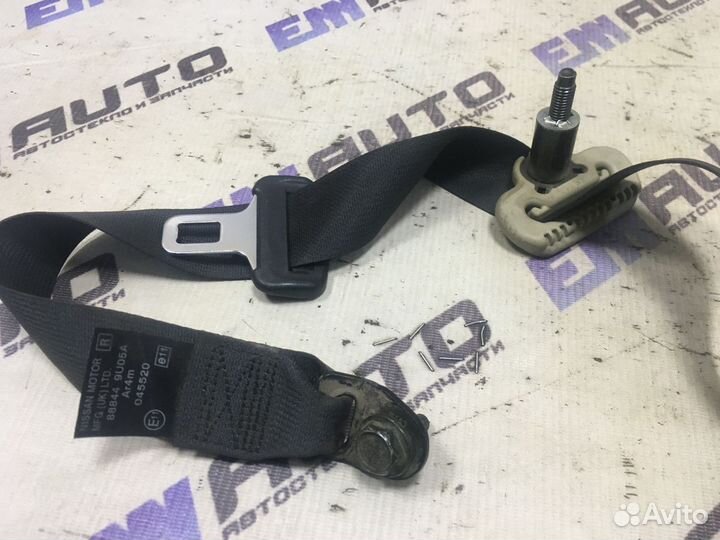 Ремень безопасности задний правый Ниссан Ноут Е11