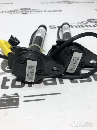 Актуатор активного капота Mercedes W205