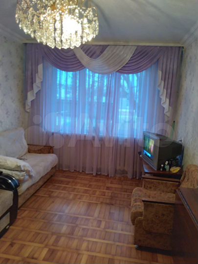 2-к. квартира, 42 м², 1/5 эт.