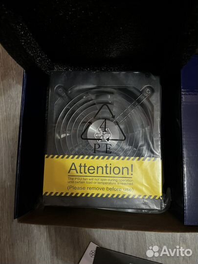 Продаю блок питания hela 2050 абсолютно новый