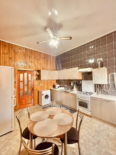 2-к. квартира, 66 м², 2/3 эт.