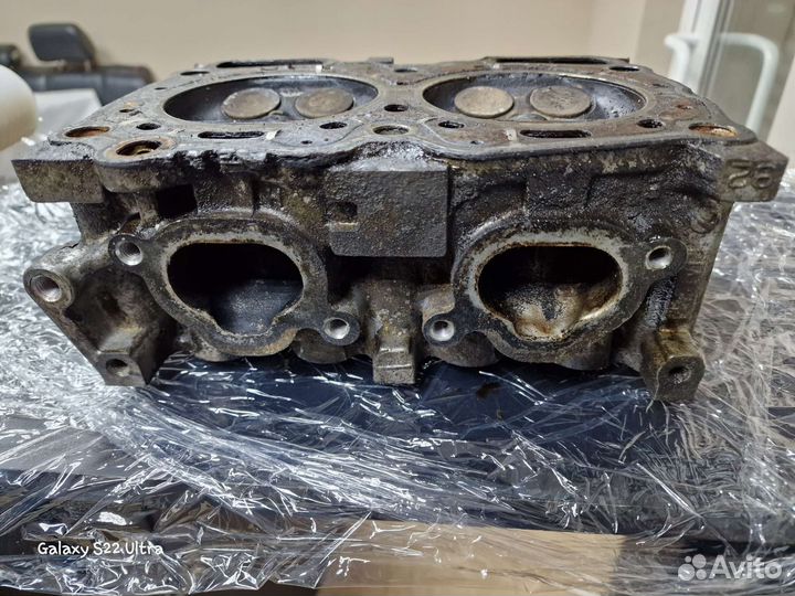 Головка блока цилиндров левая Субару Легаси 2 2.0