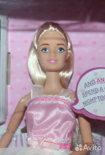 Набор мебели с куклой. Спальня