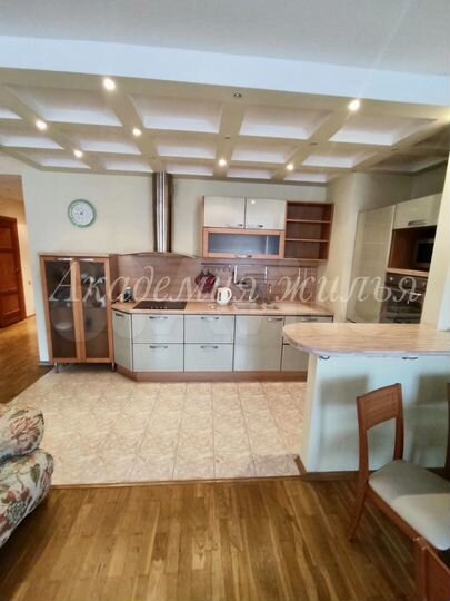 1-к. квартира, 60 м², 3/6 эт.