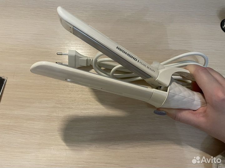 Плойка-утюжок/Мультистайлер Redmond для волос 2в1