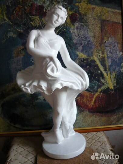 Скульптура Балерина,гипс 47 см. Кунгур 1950-е гг