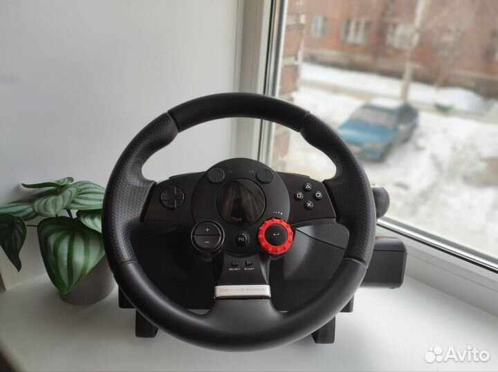 Игровой руль logitech driving force gt