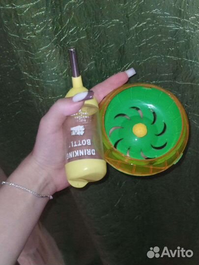 Поилка и колесо