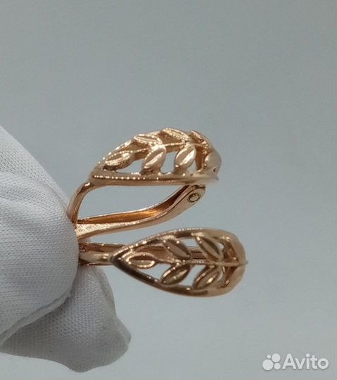 Золотые серьги