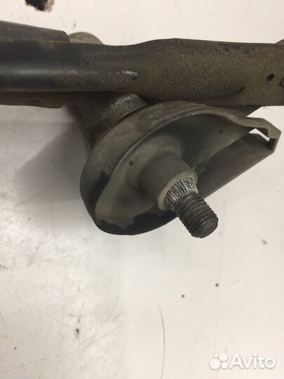 Трапеция стеклоочистителей (Kia Mohave)