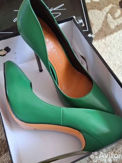 Женские туфли лодочки кожа