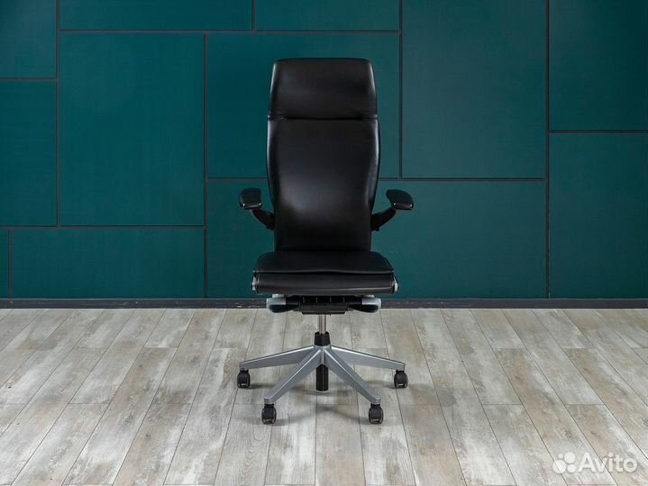 Кресло для руководителя haworth Comforto Германия