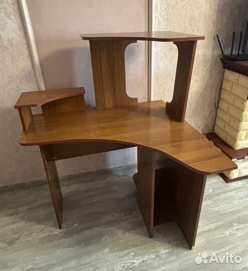 Стол компютерные угловой б/у
