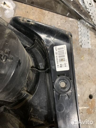 Задний правый фонарь aveo T300