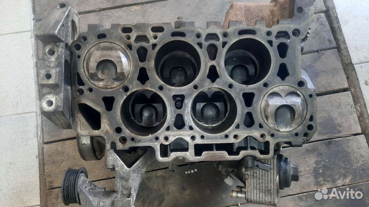 Двигатель axz Passat b6 3.2 vr6