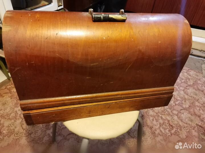 Цена договорная Швейная машинка