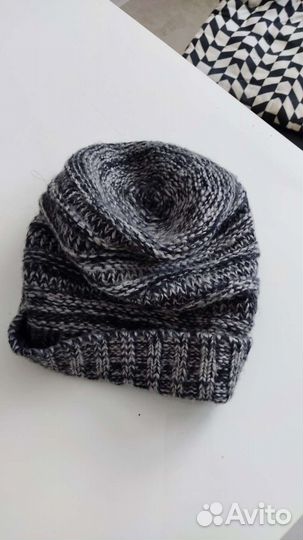 Шапка женская новая Sela