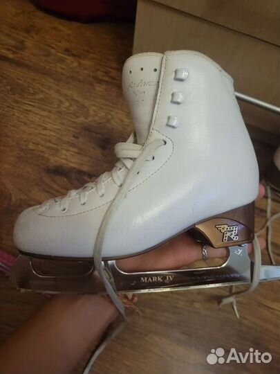 Фигурные коньки risport