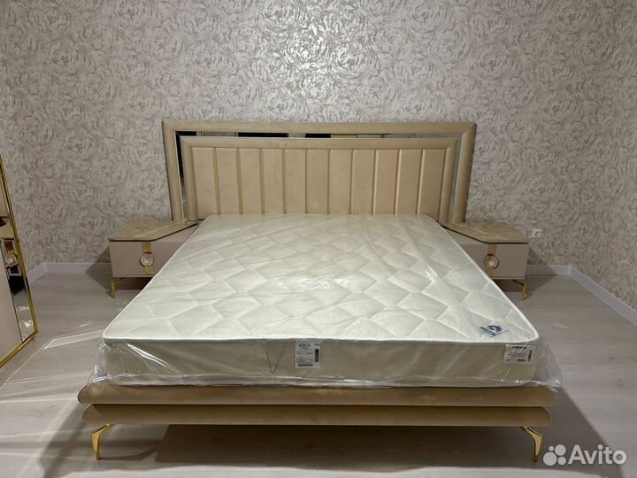 Спальный гарнитур Грация