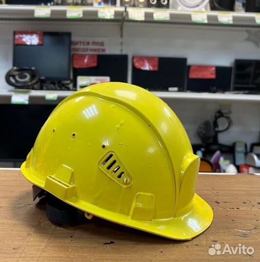 Каска защитная, строительная